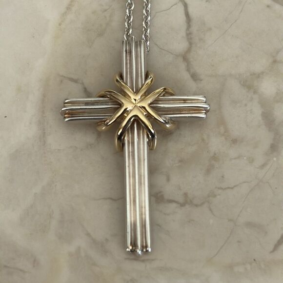 Tiffany & Co. 750 18K Gold & Sterling Silver Signature Cross Retired Rare - Picture 3 of 12